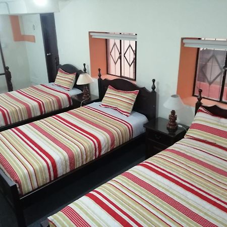 Hostal Victoria Quito Ngoại thất bức ảnh
