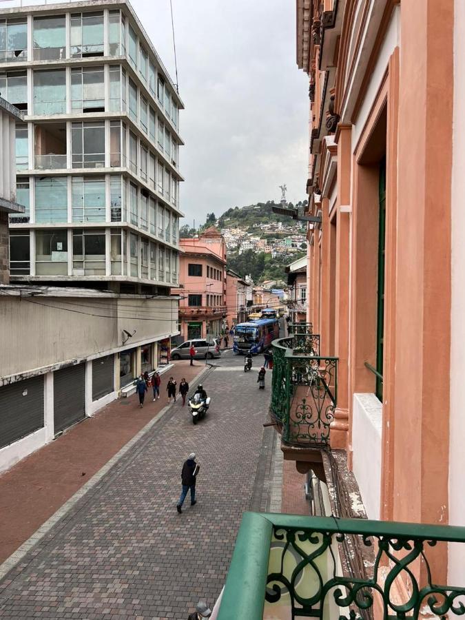 Hostal Victoria Quito Ngoại thất bức ảnh