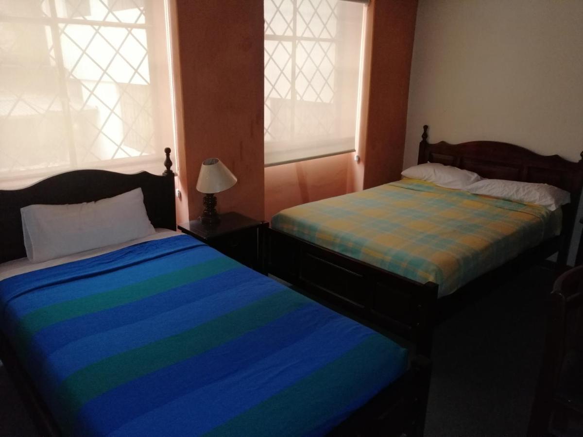 Hostal Victoria Quito Ngoại thất bức ảnh