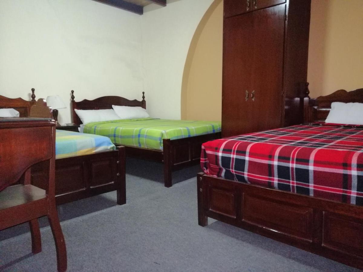 Hostal Victoria Quito Ngoại thất bức ảnh